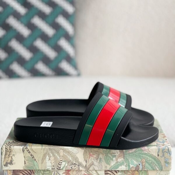 Gucci slippers