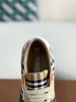Burberry Low cut casual sports shoes - Image 8