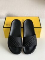 Fendi slippers - Image 3