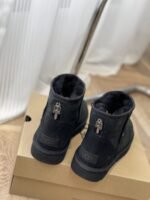 UGG FW style Snow boots - Image 4