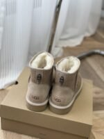 UGG FW style Snow boots - Image 6