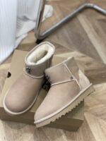 UGG FW style Snow boots - Image 3