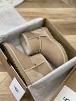 UGG FW style Snow boots - Image 7