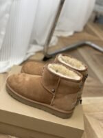 UGG FW style Snow boots - Image 5