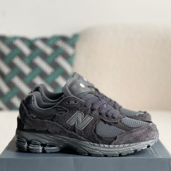 SupBro xNew Balance NB 2002R Protection PackSneakers