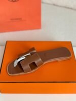 Hermes Oran Slipper - Image 3