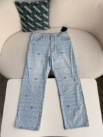 Louis Vuitton Costumes