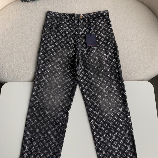 Louis Vuitton costumes