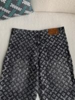 Louis Vuitton costumes - Image 3