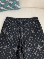 Louis Vuitton costumes - Image 9