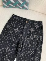 Louis Vuitton costumes - Image 3