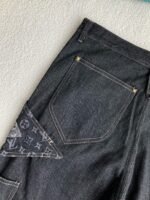 Louis Vuitton costumes - Image 11