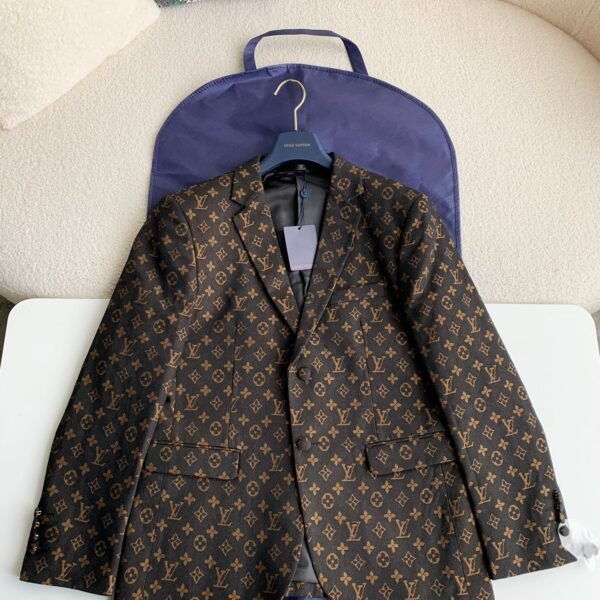 Louis Vuitton Casual suit