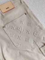 Louis Vuitton costumes - Image 12