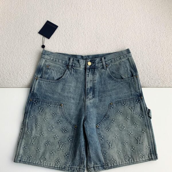 LOUlS VUITTON Jean shorts