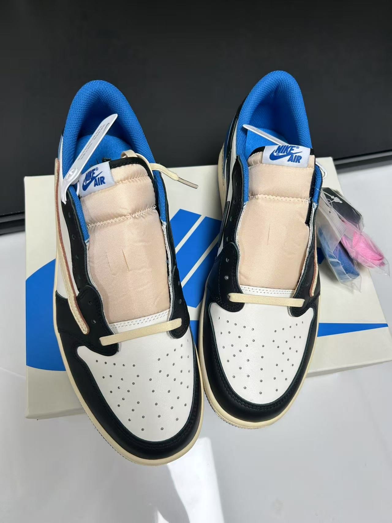 TravisScottx AirJordan1 AJ Low photo review