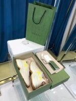 Gucci Rhyton Vintage Trainer Sneakers - Image 2