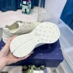 Gucci Rhyton Vintage Trainer Sneakers - Image 8