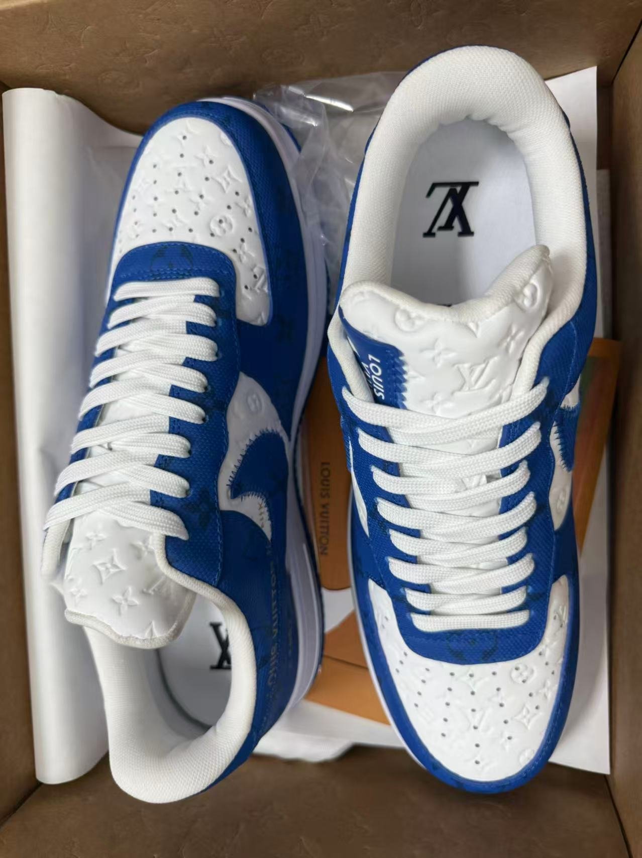 LOUIS VUITTON x NIKE AIR FORCE 1 Sneaker photo review