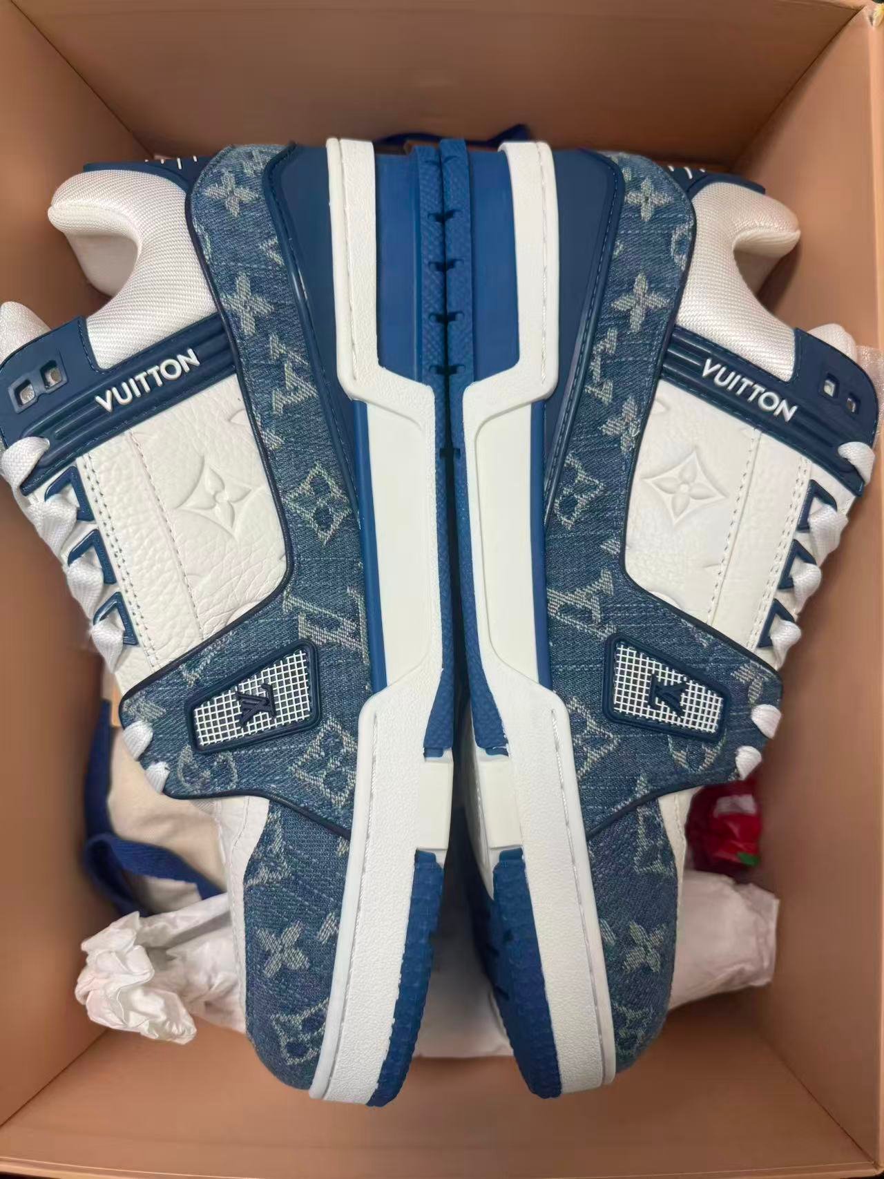 LOUIS VUITTON TRAINER 1A8FN8 Sneakers photo review