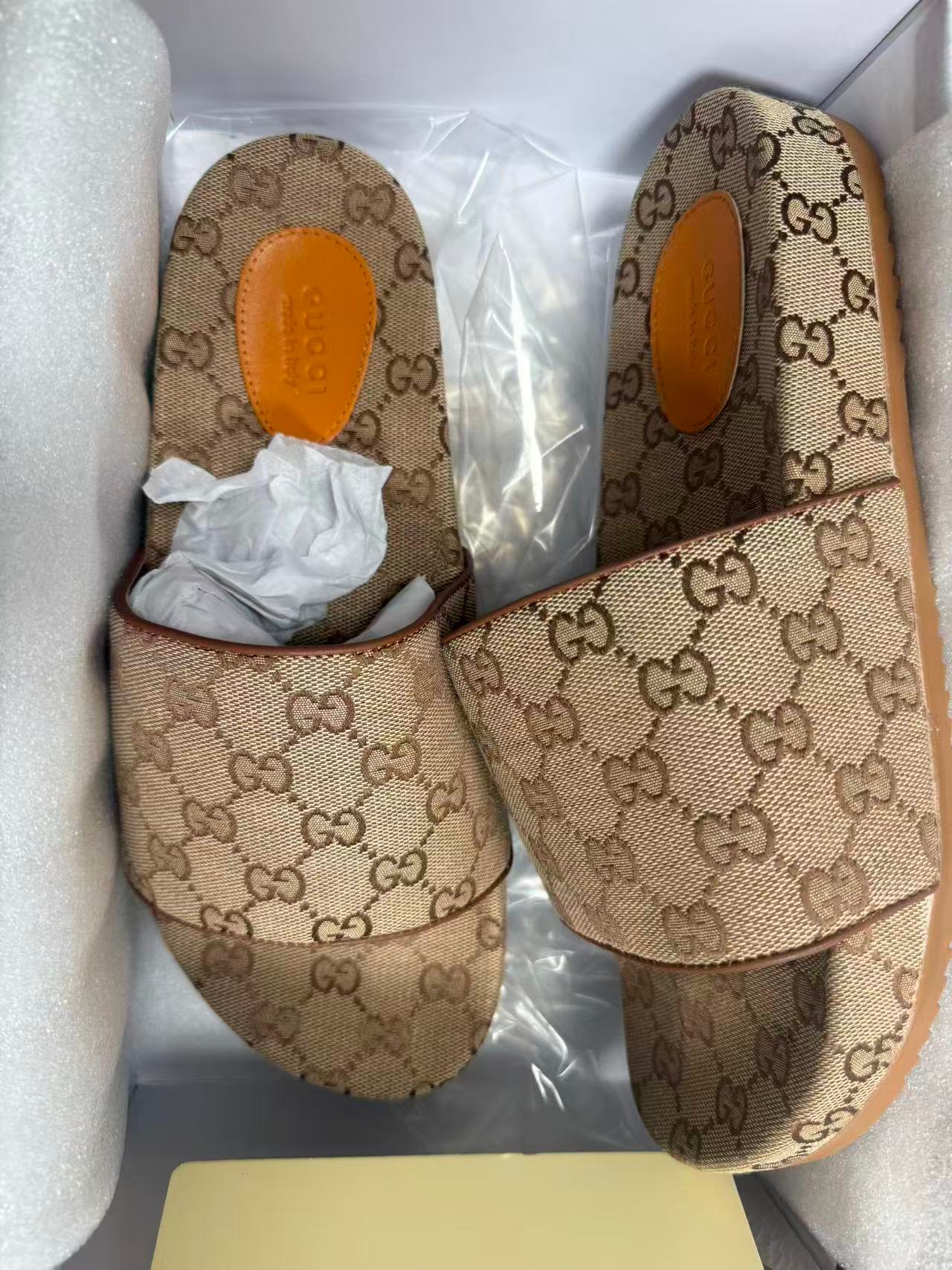 Gucci Ladies Slippers photo review