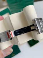 Rolex RE Log Men's Watch 41mm - Image 4