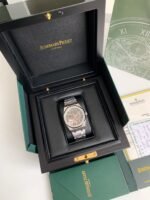 Audemars Piguet Royal Oak Series Men'sWatch 41mm - Image 2