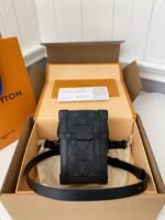 Louis Vuitton Portafoglio indossabile Vertical TrunkM82077,Size:10.7*17.5*6.8cm - Image 4