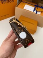 Louis Vuitton x YK MINI POCHETTE ACCESSOIRES miniMahjong bag M81866 size: 15.5*10.5*4cm - Image 3