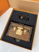 Louis Vuitton Petite Malle Brown monogram reverseM44154，Size:19*15*5cm - Image 5