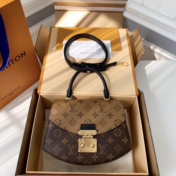 LOUlS VUITTON Show style frame M46548SIZE:23.5*16.5*8CM