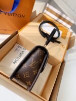 LOUlS VUITTON Show style frame M46548SIZE:23.5*16.5*8CM - Image 6