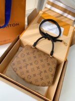 LOUlS VUITTON Show style frame M46548SIZE:23.5*16.5*8CM - Image 4