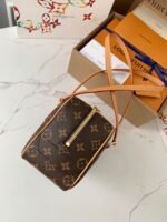LOUIS VUITTON CITE M46321 size:26*1 6*11cm - Image 10