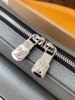 Louis Vuitton OUTDOOR Men's Messenger bagM30830,26*20*10.5cm - Image 13