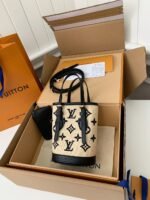 Louis Vuitton New Lafite Cotton Embroidered NANOBUCKET Handbag M82418Size: 13*17*9cm - Image 2