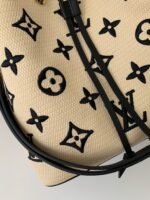 Louis Vuitton's New Lafite Cotton Embroidery NÃONO ÉBucket Bag M23080Size:26*26*17.5cm - Image 6
