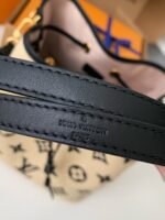 Louis Vuitton's New Lafite Cotton Embroidery NÃONO ÉBucket Bag M23080Size:26*26*17.5cm - Image 12