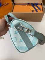 Louis Vuitton's seasonal new Keepall Bandoulière 25 handbag M22527 25*15*11cm - Image 11