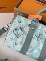 Louis Vuitton's seasonal new Keepall Bandoulière 25 handbag M22527 25*15*11cm - Image 4