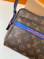 Louis Vuitton Borsa Messenger Qutdoor M43843Size:26*20*10.5cm - Image 6