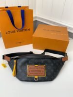 Louis Vuitton Marsupio Discovery M45220, Size:47*20*9cm