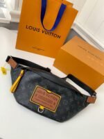Louis Vuitton Marsupio Discovery M45220, Size:47*20*9cm - Image 3