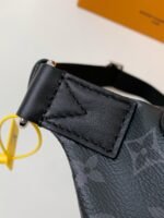 Louis Vuitton Marsupio Discovery M46035, Size:45*15*9cm - Image 3