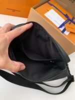 LOUIS VUITTON DUO messenger bag M69827 SIZE26*18.5*5cm - Image 5