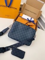 LOUIS VUITTON TRIO Full Leather Messenger Bag M40438 - Image 4
