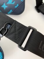 LOUIS VUITTON TRIO Full Leather Messenger Bag M46604 - Image 17