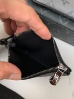 LOUIS VUITTON TRlO Full Leather Messenger Bag - Image 10