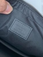 LOUIS VUITTON TRlO Full Leather Messenger Bag - Image 15