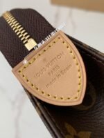 Louis Vuitton 26 Wash Bag M47542,17*9.6*3.5cm - Image 10